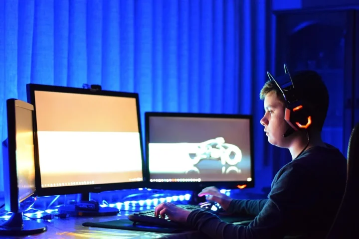 Jak zainstalować RetroArch i skonfigurować podstawowe jądra